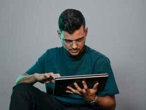 Where to Sell Digital Products for Free (Without Limiting Your Growth)