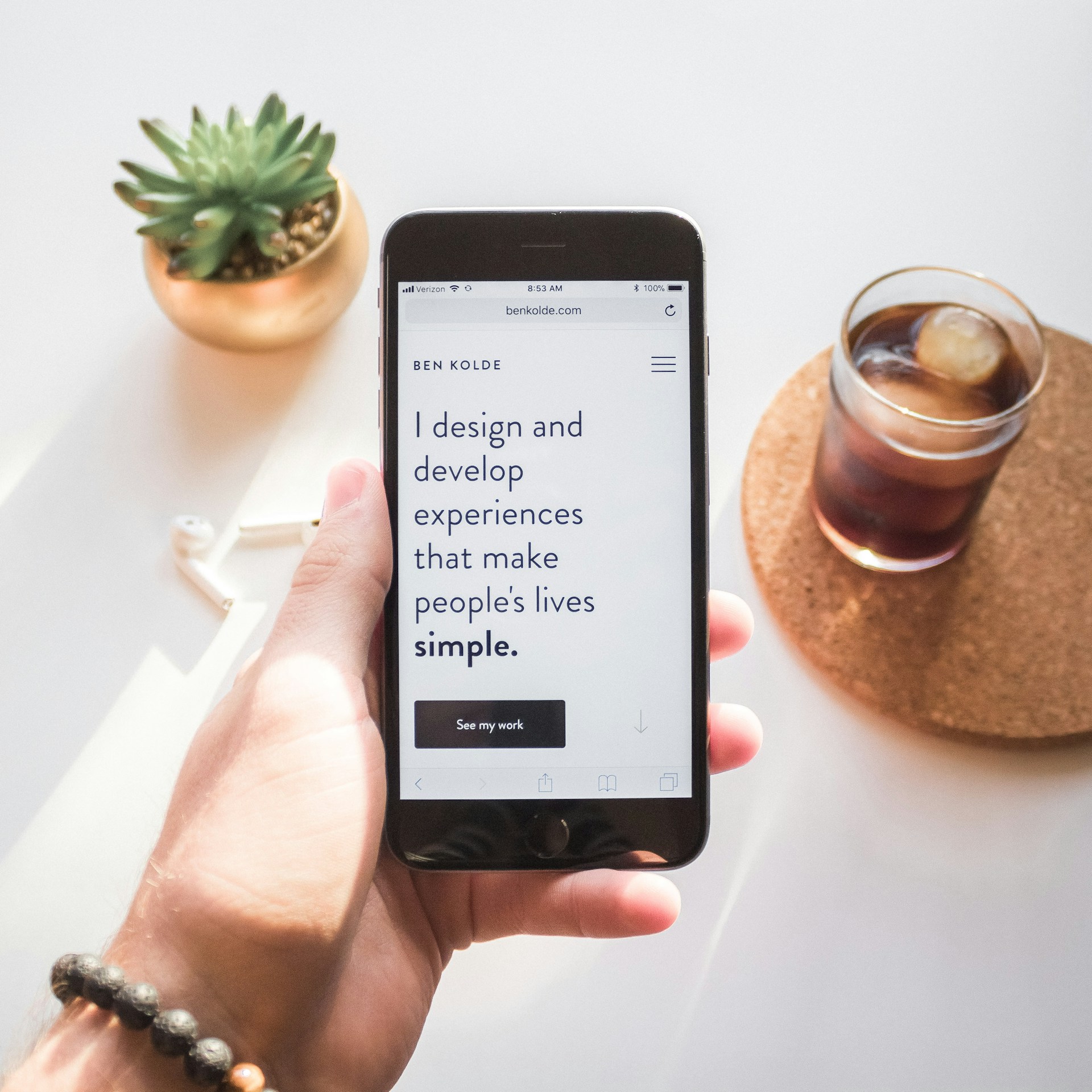 How to Build a Personal Brand and Sell Products Online